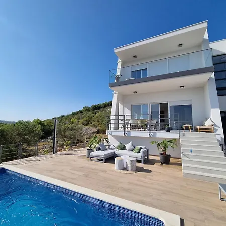 Villa View Villa, Four Bedrooms *