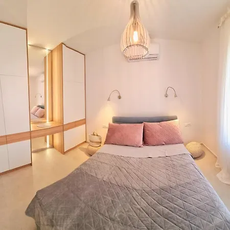 Villa View Villa, Four Bedrooms Murter